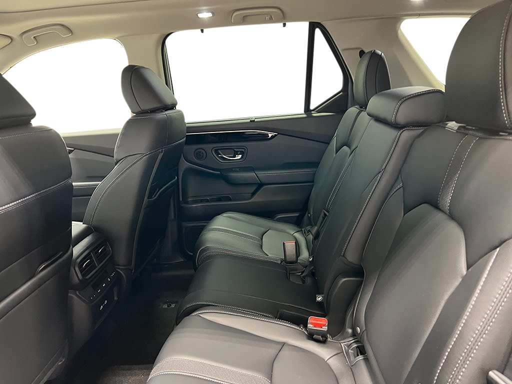 Thumbnail: 2025 Honda Pilot - 32