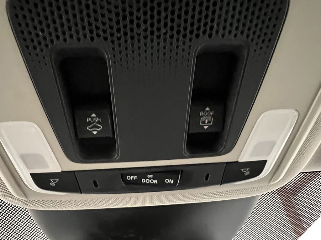 Thumbnail: 2025 Honda Pilot - 25