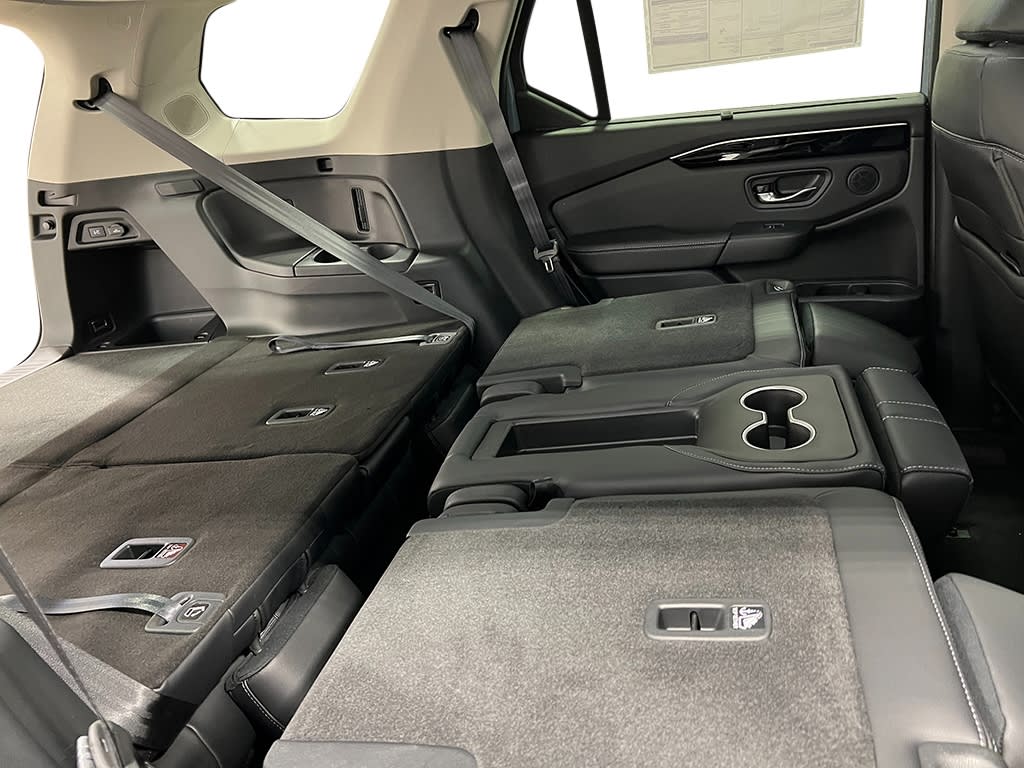 Thumbnail: 2025 Honda Pilot - 37