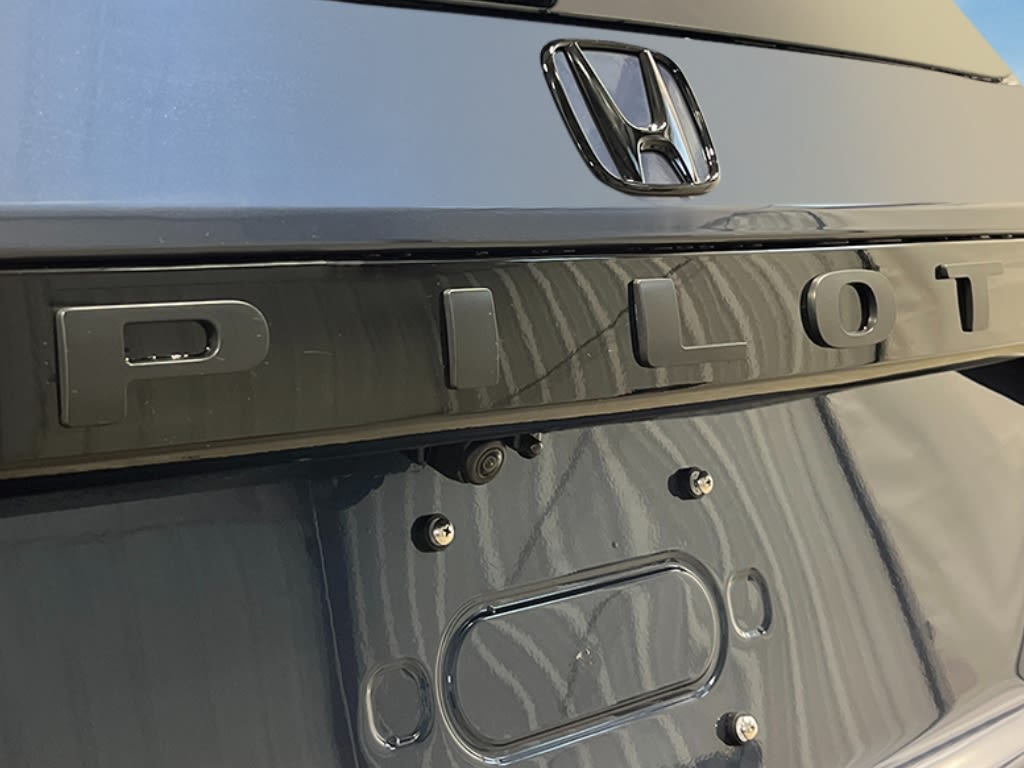Thumbnail: 2026 Honda Pilot - 15