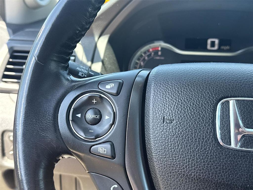 Thumbnail: 2019 Honda Ridgeline - 23