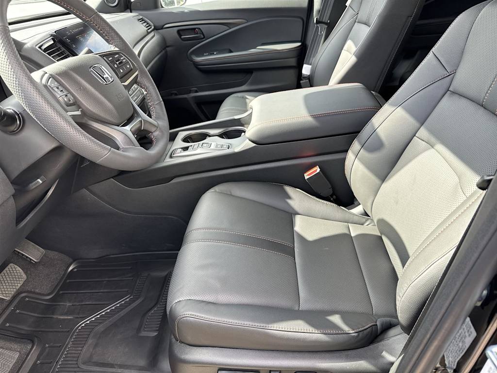 Thumbnail: 2025 Honda Ridgeline - 9