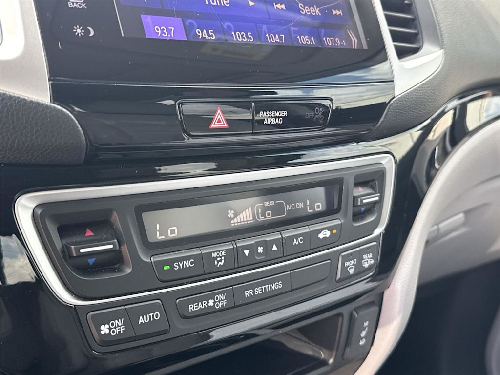 Thumbnail: 2019 Honda Ridgeline - 30