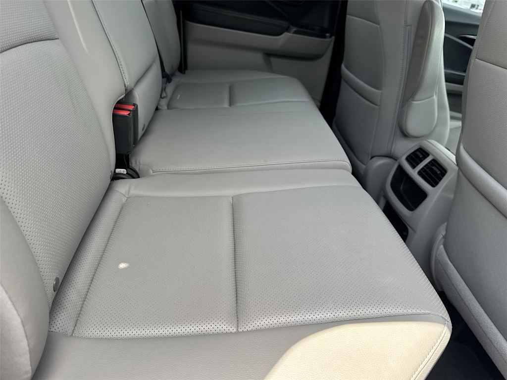 Thumbnail: 2019 Honda Ridgeline - 10