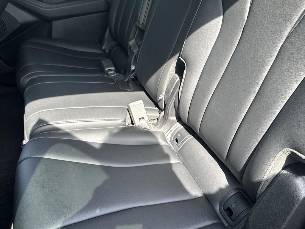 Thumbnail: 2023 Acura MDX - 10