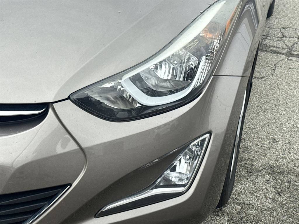 Thumbnail: 2016 Hyundai Elantra - 18