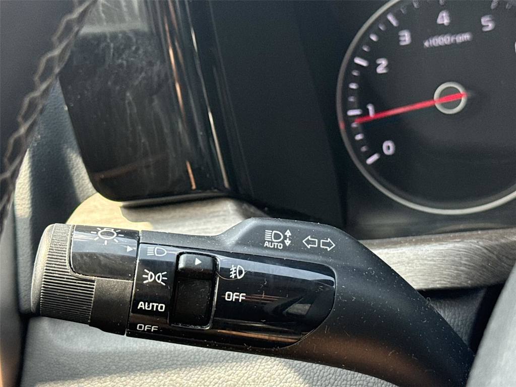 Thumbnail: 2022 Kia Sorento - 14