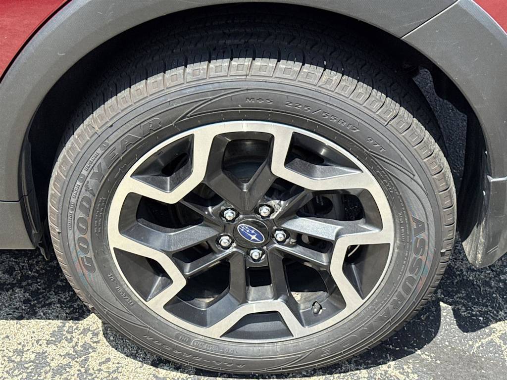Thumbnail: 2017 Subaru Crosstrek - 8