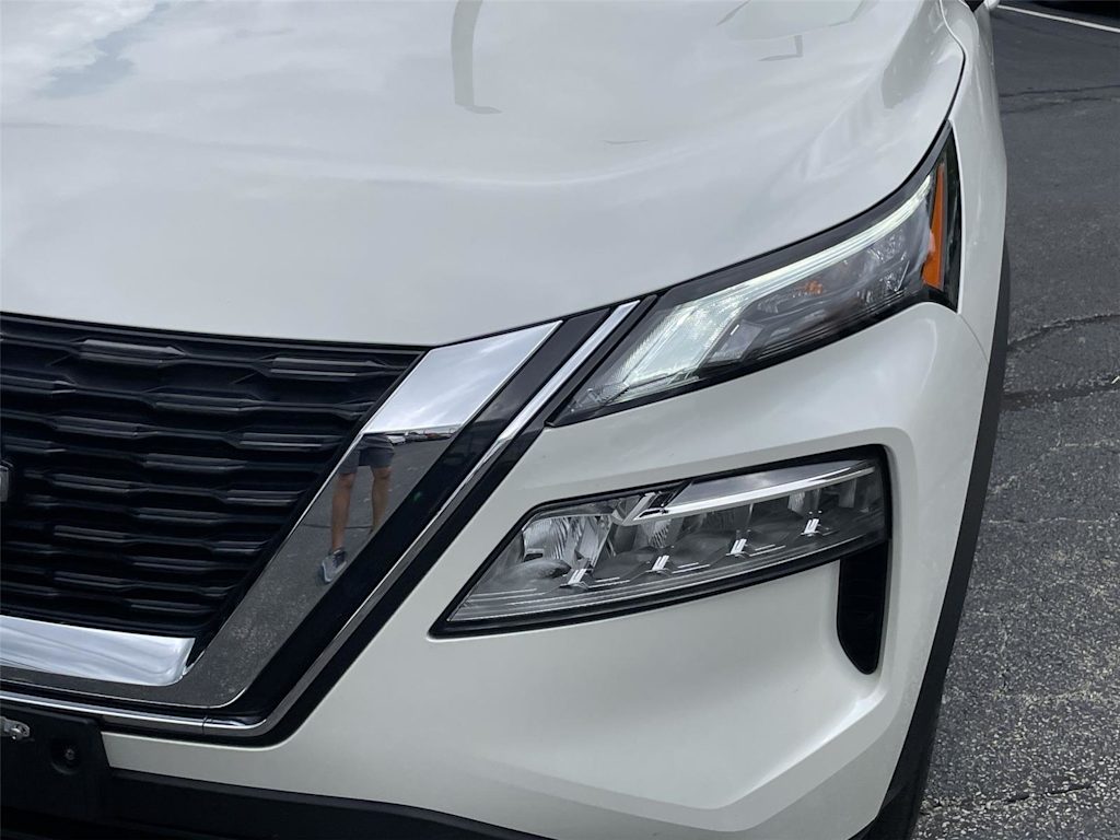 Thumbnail: 2023 Nissan Rogue - 18