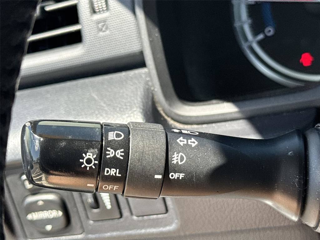 Thumbnail: 2015 Toyota 4Runner - 13