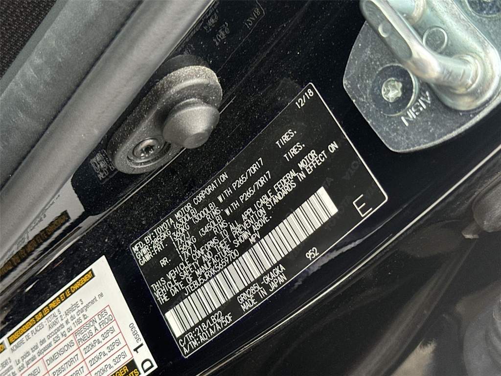 Thumbnail: 2019 Toyota 4Runner - 15