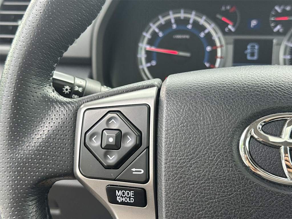 Thumbnail: 2019 Toyota 4Runner - 24