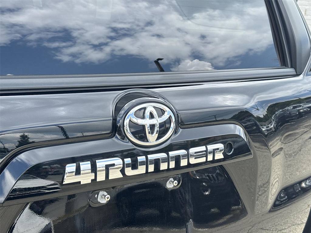 Thumbnail: 2019 Toyota 4Runner - 20