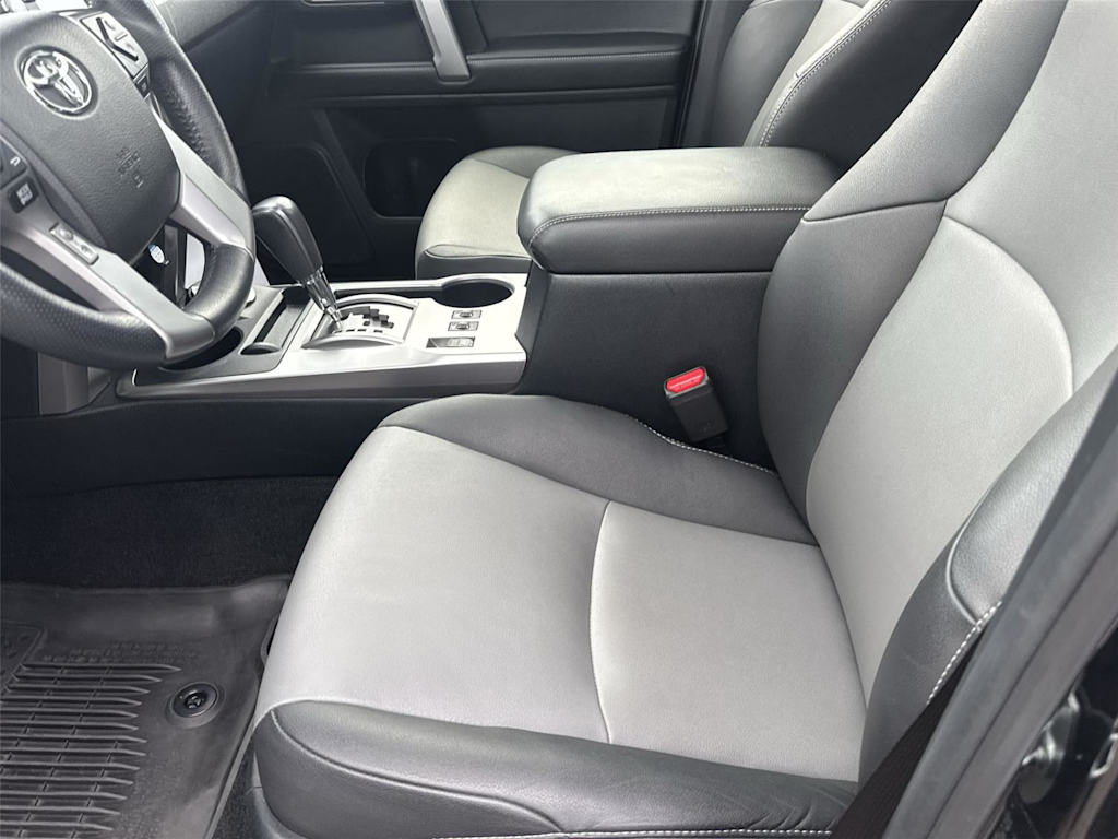 Thumbnail: 2019 Toyota 4Runner - 9