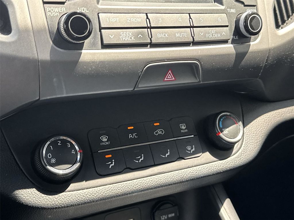 Thumbnail: 2016 Kia Sportage - 30