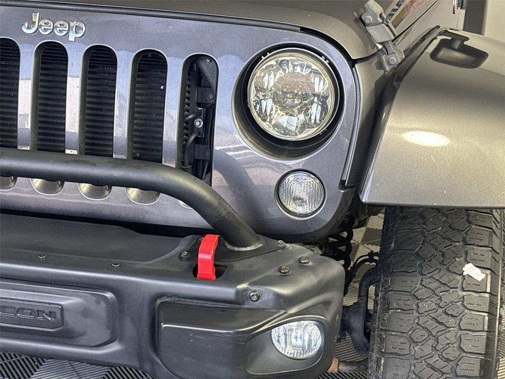Thumbnail: 2016 Jeep Wrangler - 19
