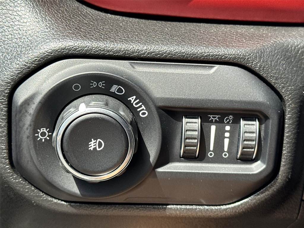 Thumbnail: 2022 Jeep Wrangler - 22