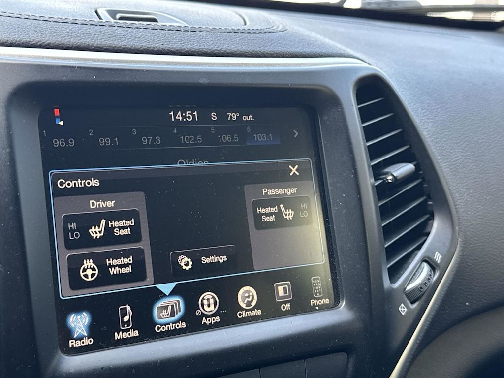 Thumbnail: 2014 Jeep Cherokee - 20