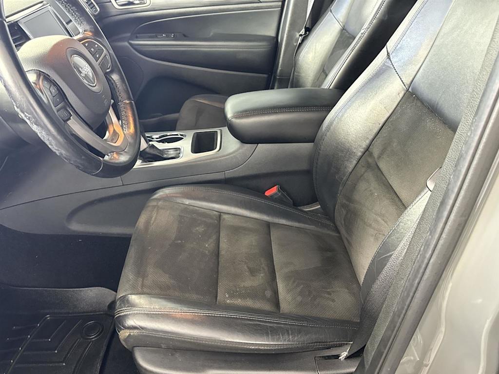 Thumbnail: 2020 Jeep Grand Cherokee - 8