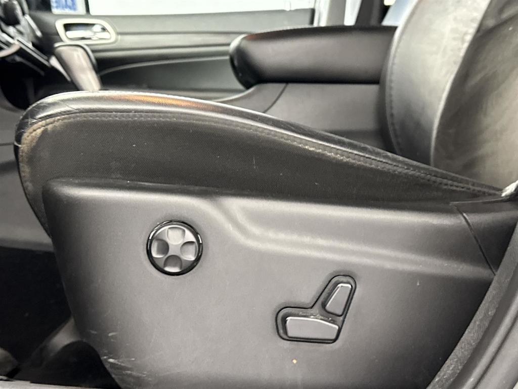 Thumbnail: 2020 Jeep Grand Cherokee - 19