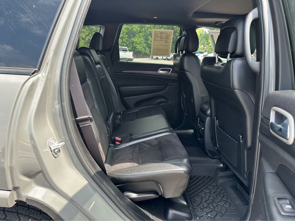 Thumbnail: 2020 Jeep Grand Cherokee - 10