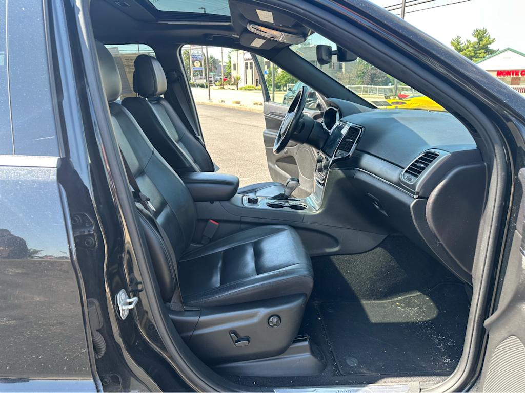 Thumbnail: 2020 Jeep Grand Cherokee - 22