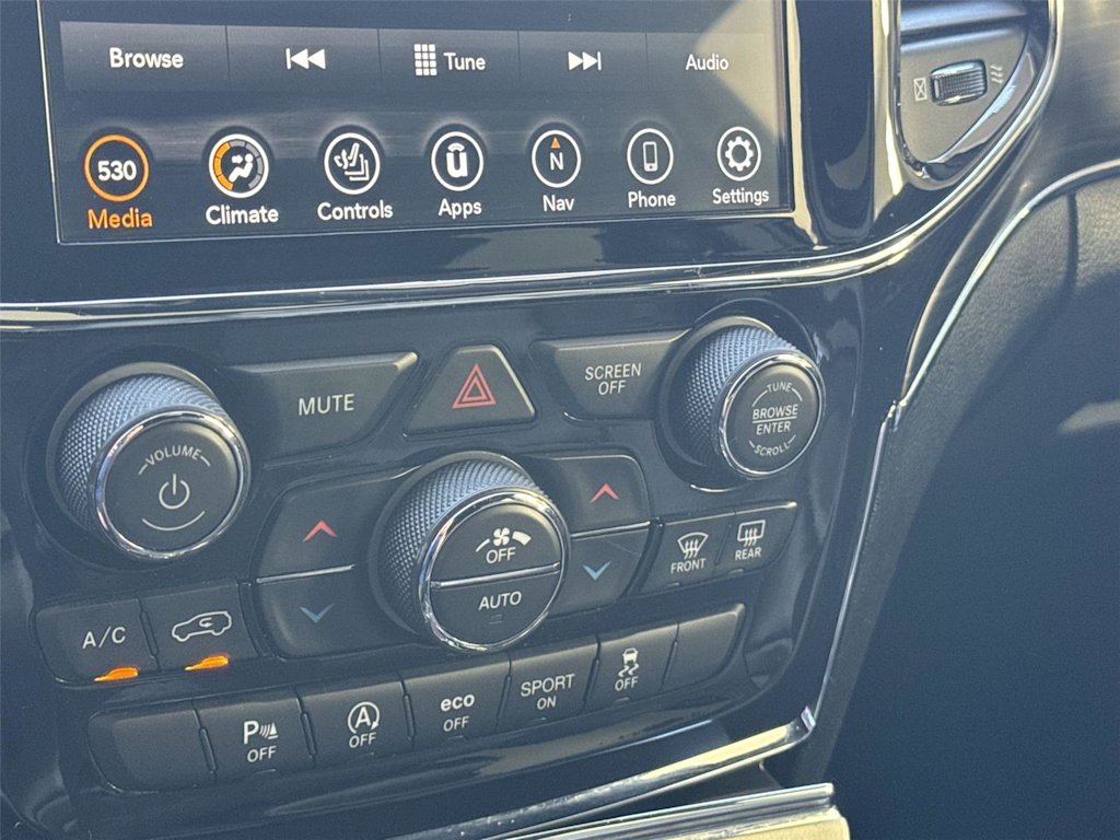 Thumbnail: 2020 Jeep Grand Cherokee - 22