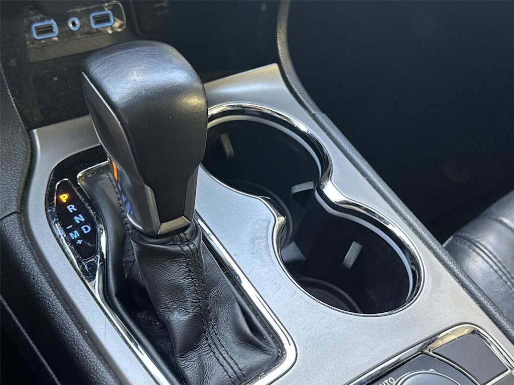 Thumbnail: 2020 Jeep Grand Cherokee - 11