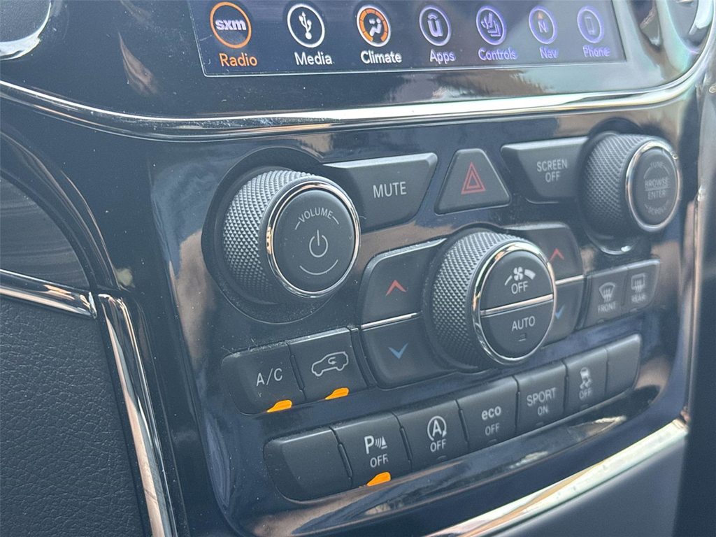 Thumbnail: 2019 Jeep Grand Cherokee - 24