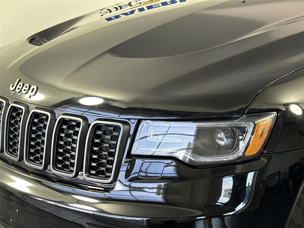 Thumbnail: 2019 Jeep Grand Cherokee - 18