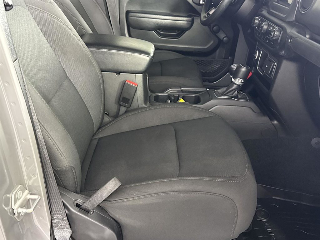 Thumbnail: 2022 Jeep Gladiator - 20