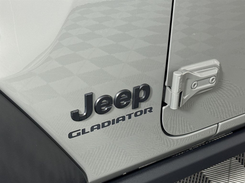 Thumbnail: 2022 Jeep Gladiator - 6