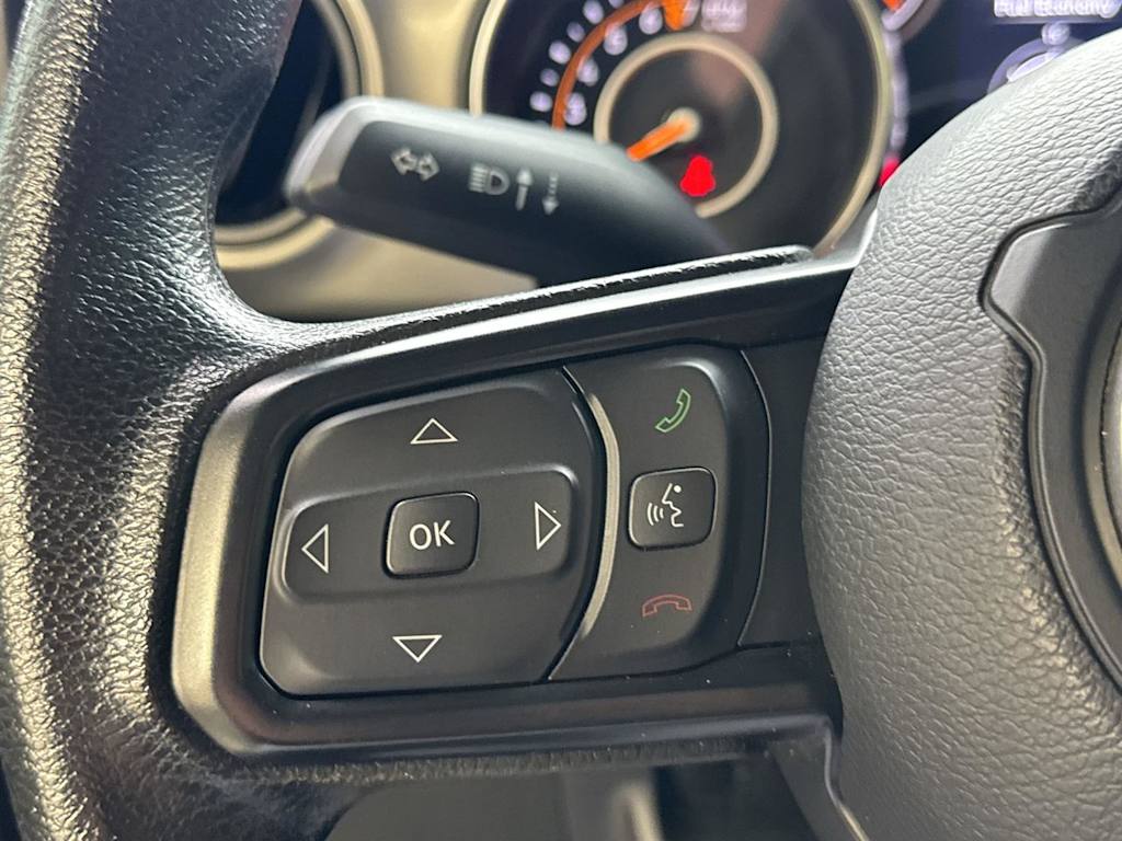 Thumbnail: 2022 Jeep Gladiator - 25