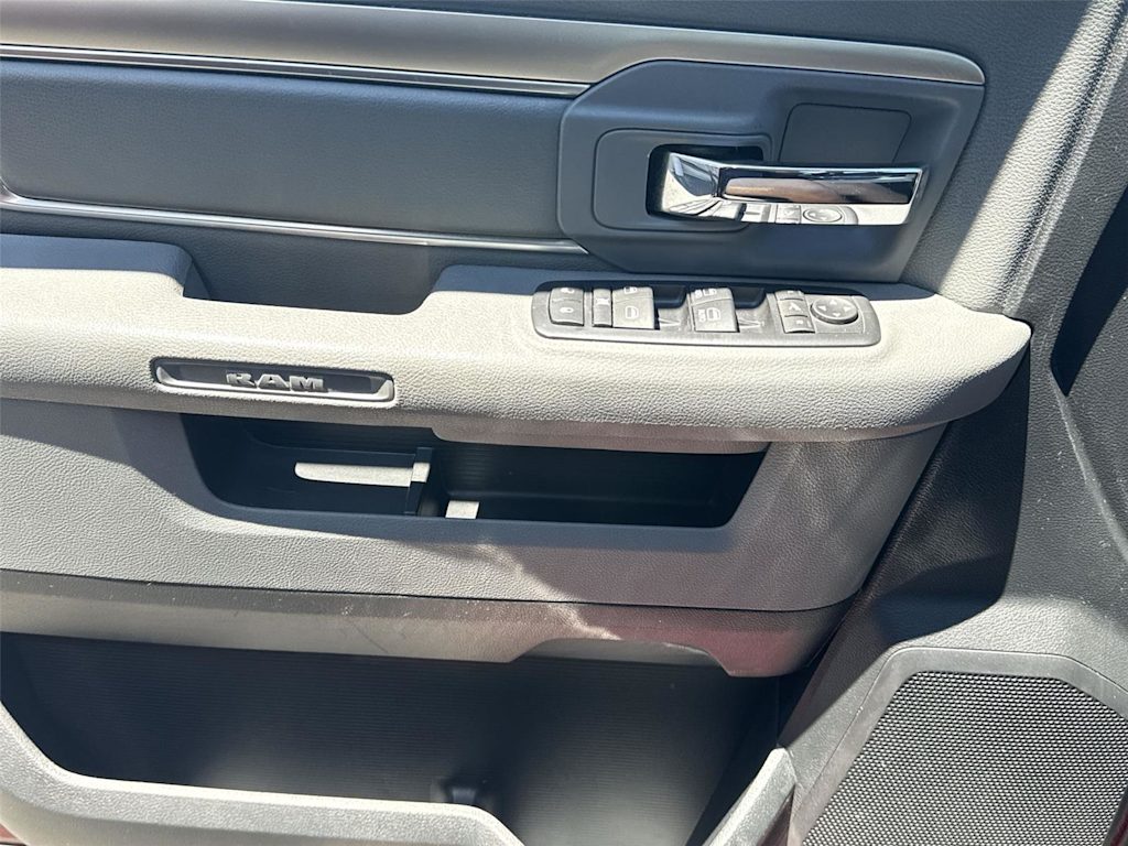 Thumbnail: 2017 RAM 1500 - 23