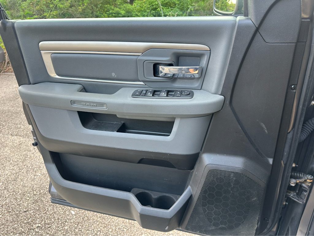 Thumbnail: 2019 RAM 1500 - 21