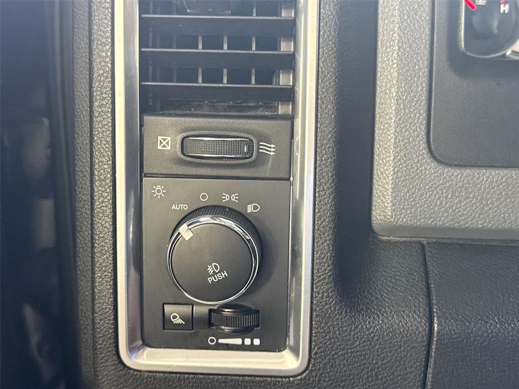 Thumbnail: 2019 RAM 1500 - 11