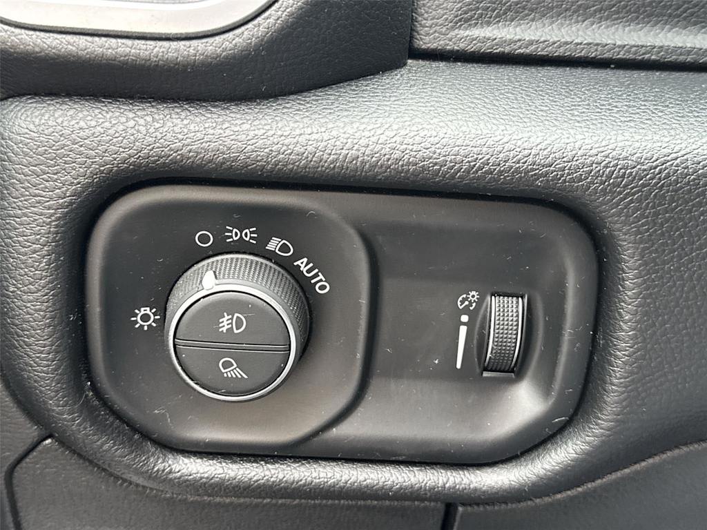 Thumbnail: 2020 RAM 1500 - 24