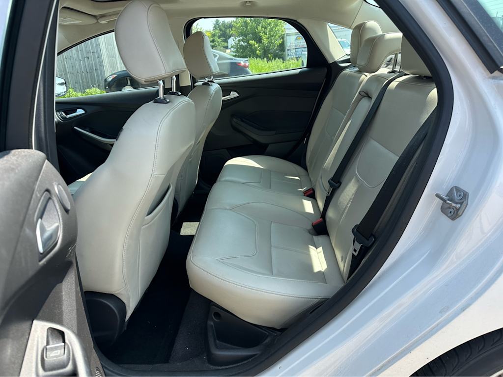 2018 Ford Focus Titanium 22