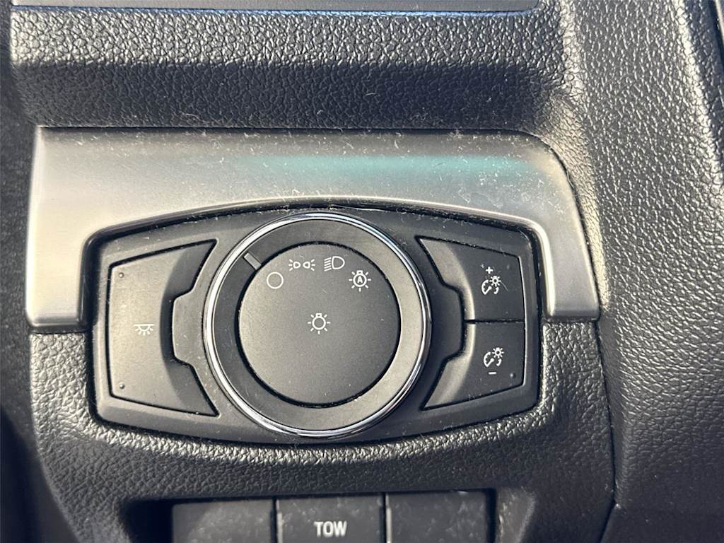 Thumbnail: 2018 Ford Explorer - 24