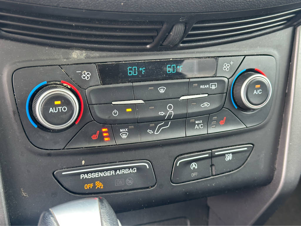 Thumbnail: 2019 Ford Escape - 16