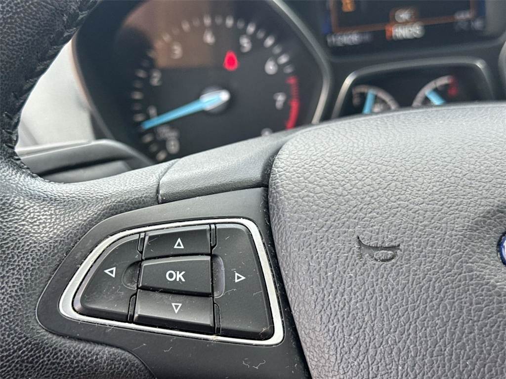 Thumbnail: 2019 Ford Escape - 25