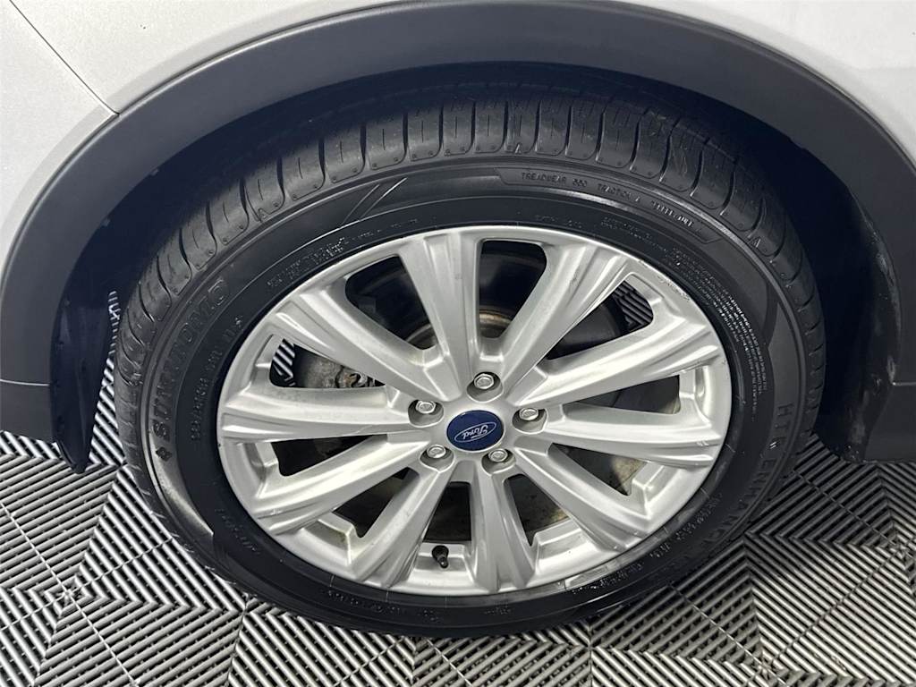 Thumbnail: 2019 Ford Escape - 7