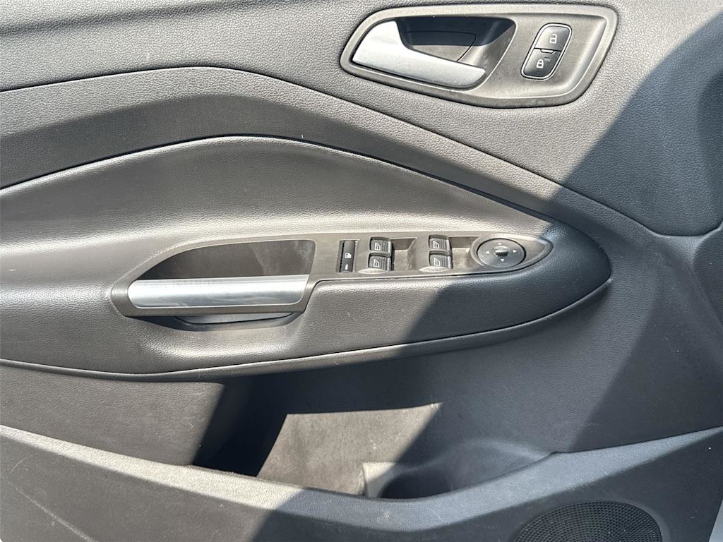 Thumbnail: 2019 Ford Escape - 22