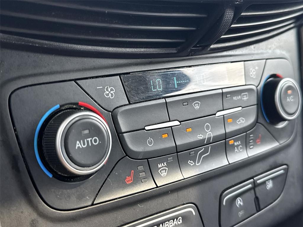 Thumbnail: 2019 Ford Escape - 21