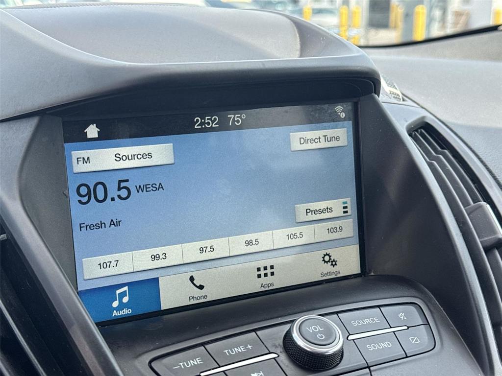 Thumbnail: 2019 Ford Escape - 10