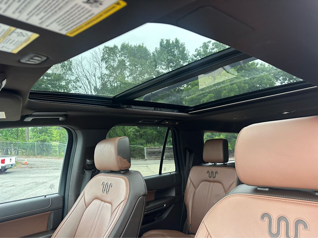 Thumbnail: 2023 Ford Expedition MAX - 17