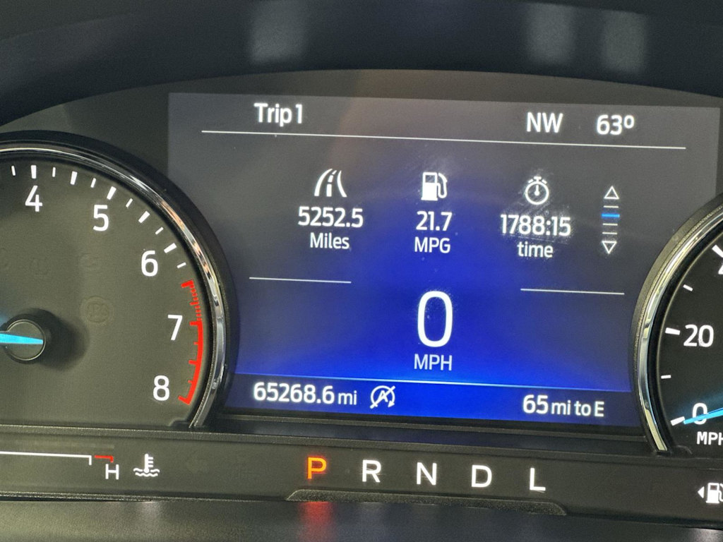 Thumbnail: 2022 Ford Explorer - 31