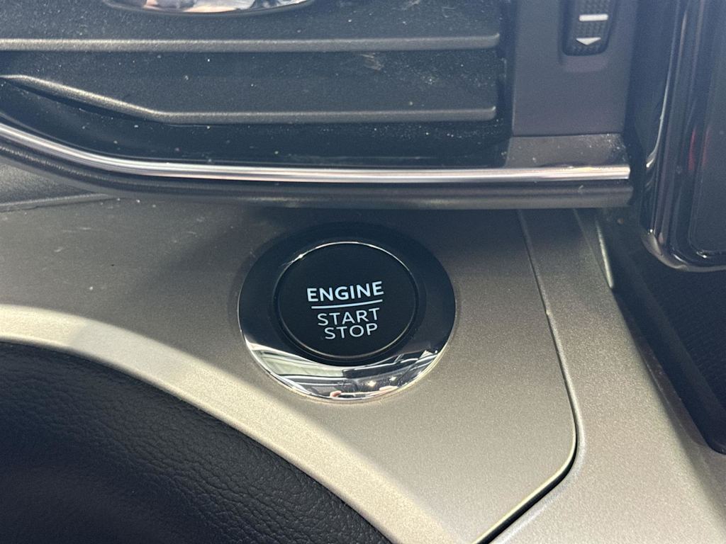 Thumbnail: 2022 Ford Explorer - 30