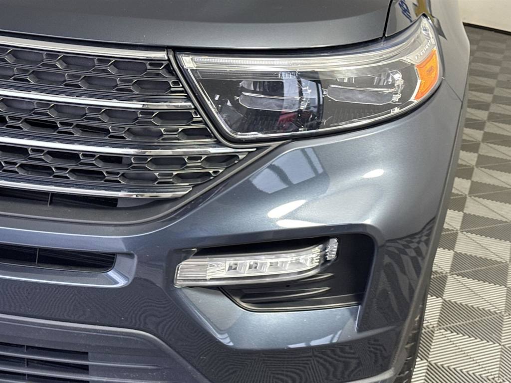 Thumbnail: 2022 Ford Explorer - 16