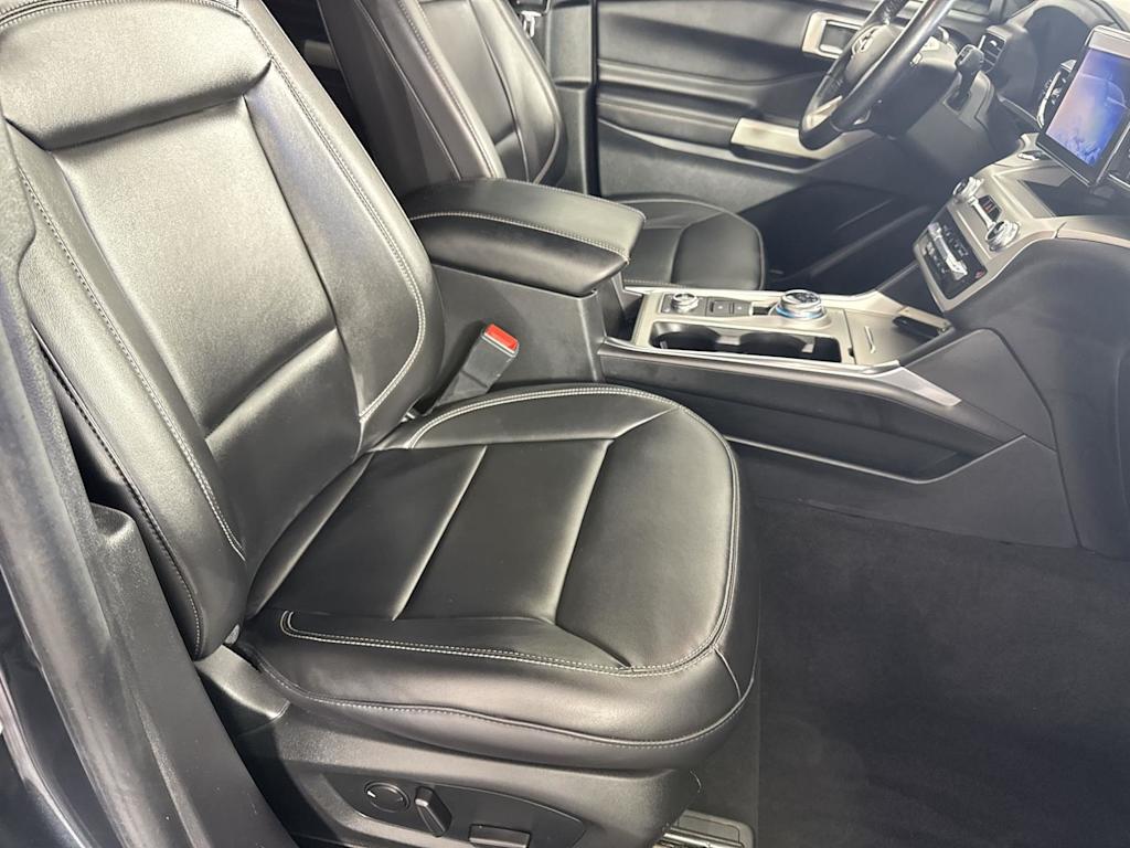 Thumbnail: 2022 Ford Explorer - 19